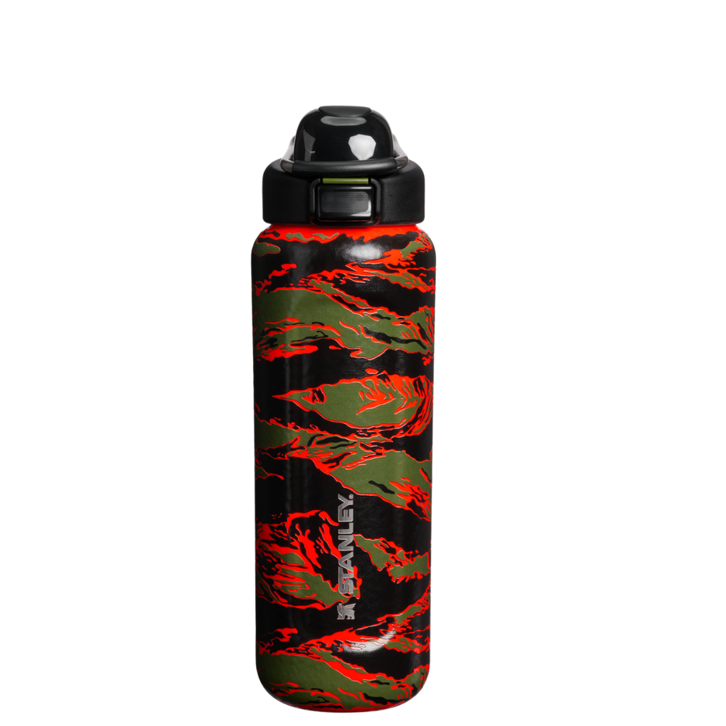 Stanley 1913 x Devin Booker  The Wellspring Bottle