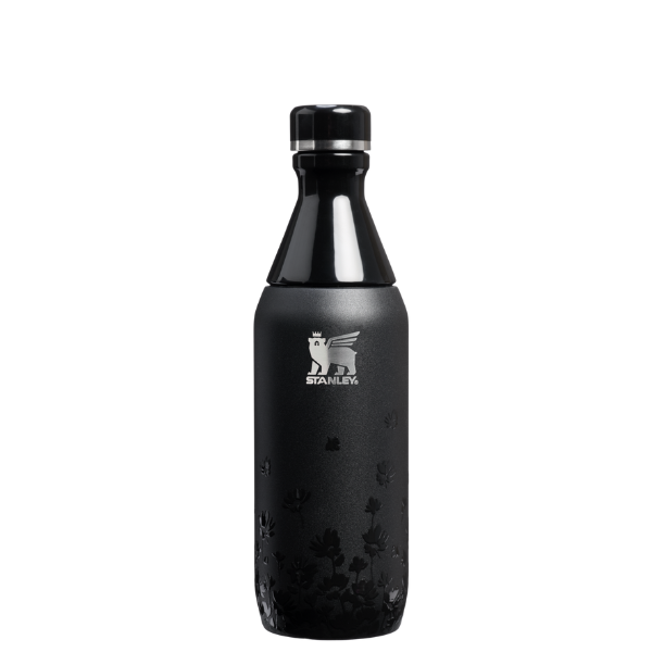 Stanley 1913 x JENNIE All Day Slim Luxe Bottle